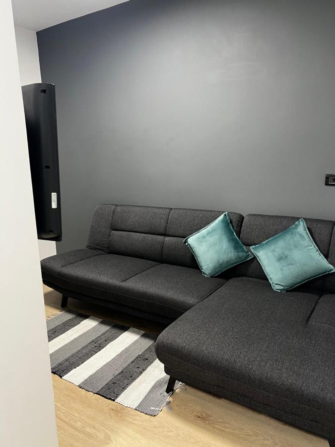 Amion Apartment In Center Of טיראנה מראה חיצוני תמונה