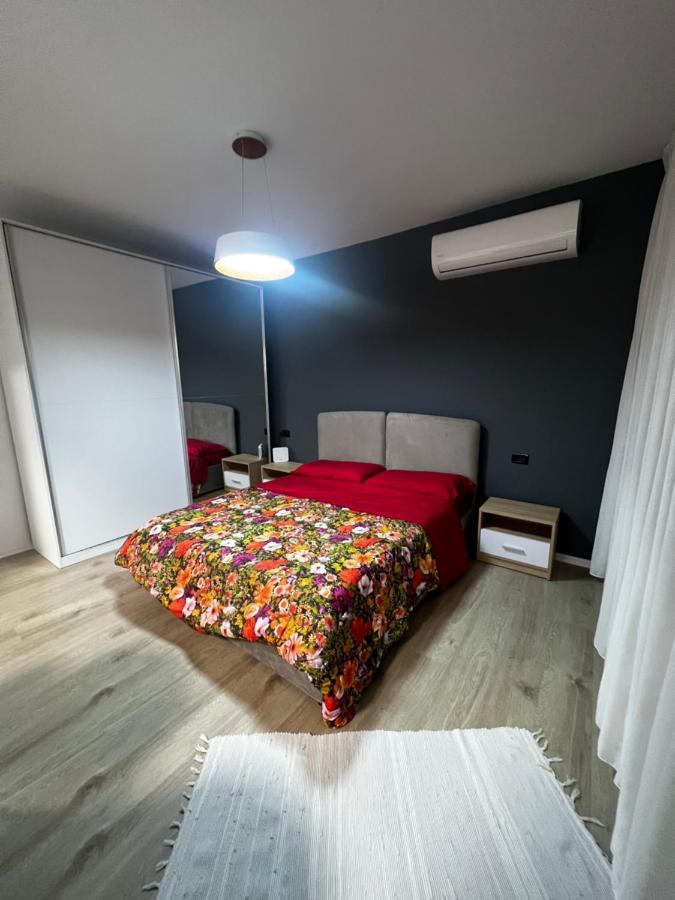 Amion Apartment In Center Of טיראנה מראה חיצוני תמונה