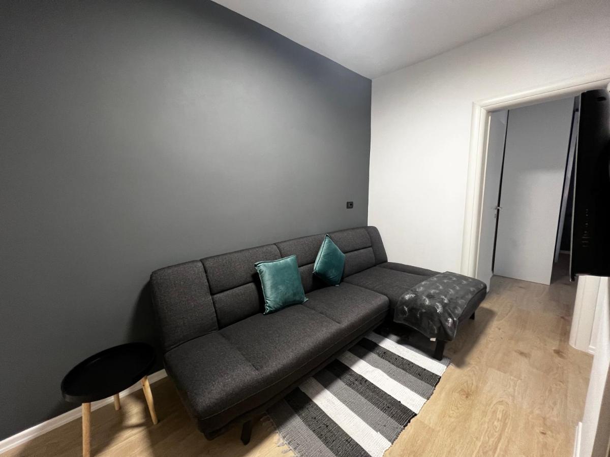 Amion Apartment In Center Of טיראנה מראה חיצוני תמונה